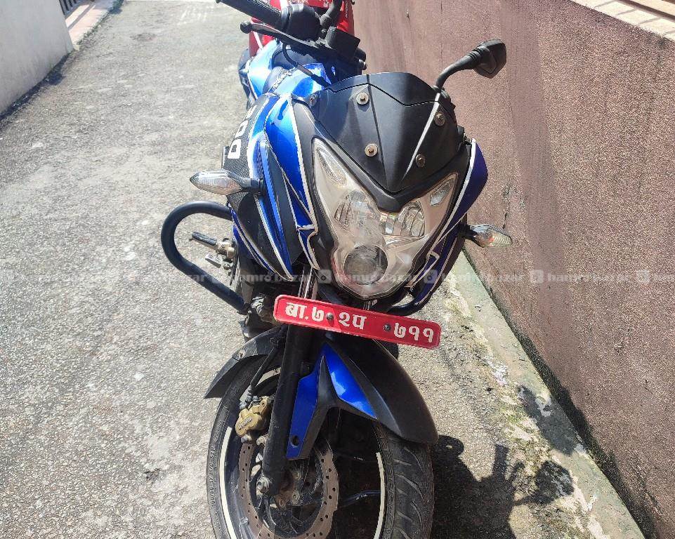 Bajaj Pulsar AS 200 3