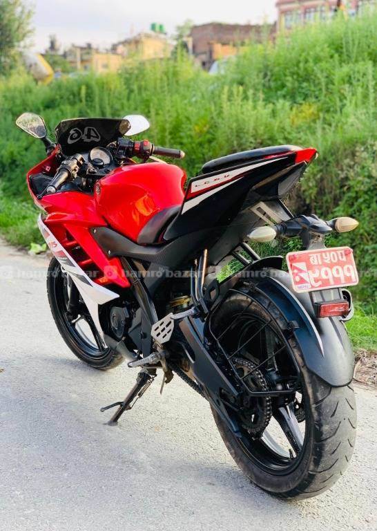 FRESH YAMAHA R15 V2 ON URGENT SALE 79000/- 3