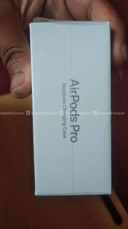 Apple AirPods Pro Seal Packed Original 4