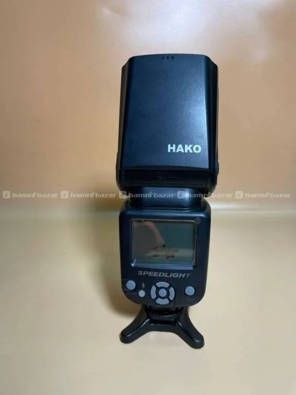 HAKO Digital Camera Flash- HY 4600 1