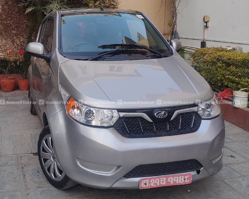 Mahindra e2o Plus 3