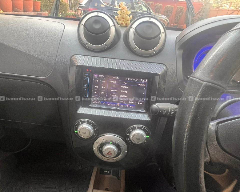 Mahindra e2o Plus 4