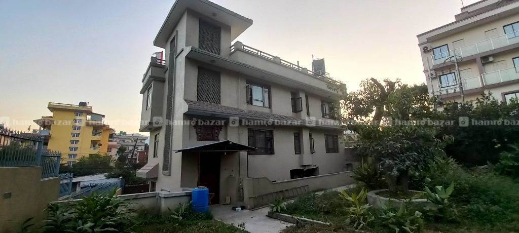 House on rent at swyambhu karkhana Chowk.  4