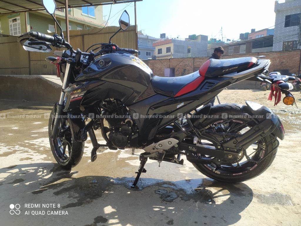 Yamaha, FZ25, Matt Black,250CC (One Handed Bike) 3